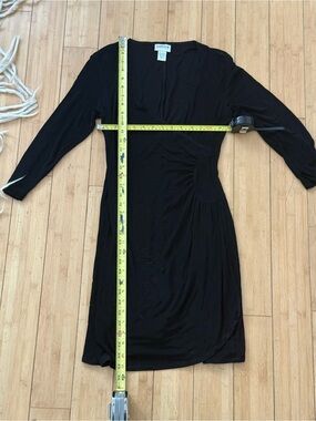 Chicos Travelers Black V-Neck Ruched Faux Wrap Midi Dress Size 0 / US S
